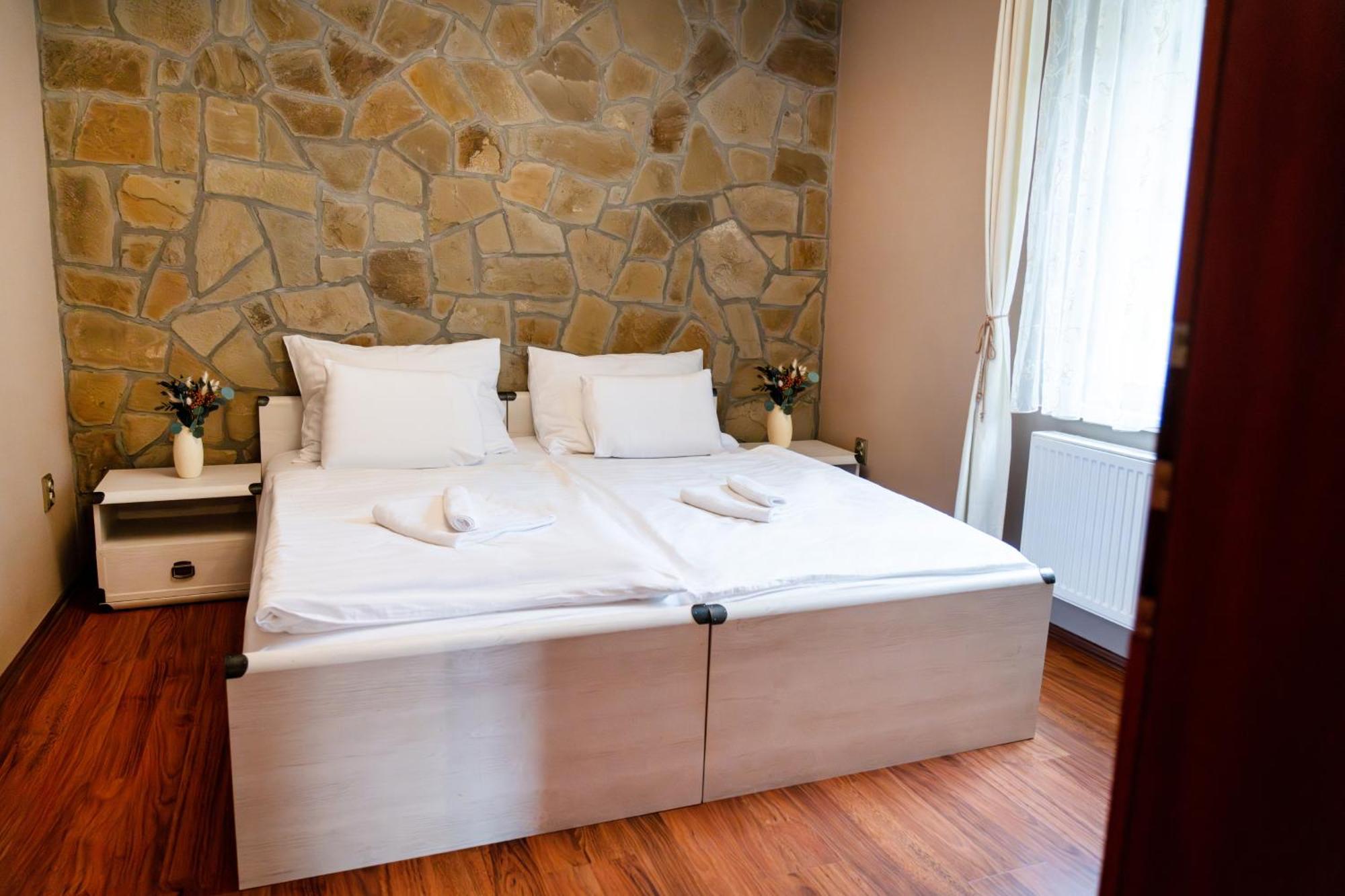 Villa Emausy Luhačovice Kültér fotó